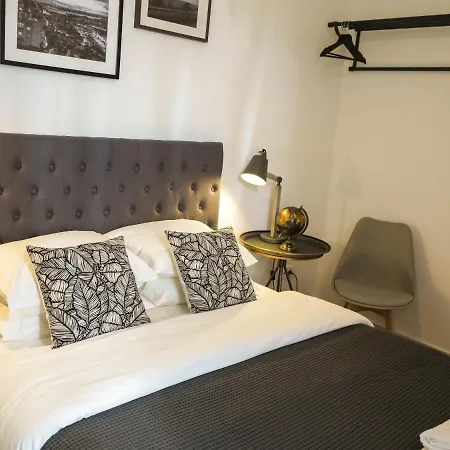 4 Bedroom In The Heart Of *