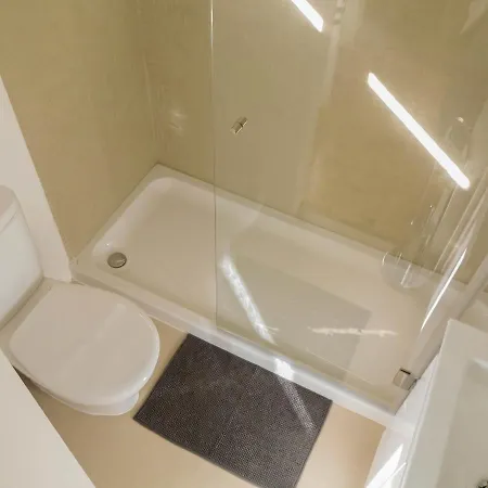 4 Bedroom In The Heart Of *